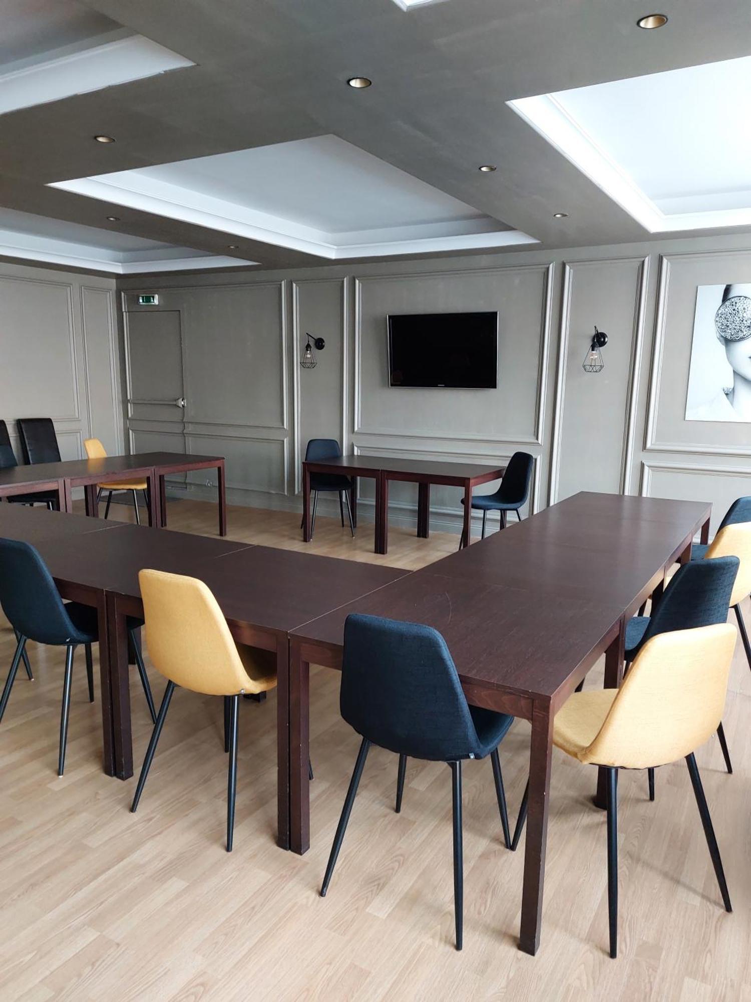 Cit'Hotel L'Europe - Cholet Gare מראה חיצוני תמונה